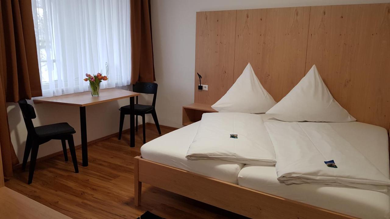 Braustueble Und Hotel Zur Post ويلر-سيمربيرغ المظهر الخارجي الصورة