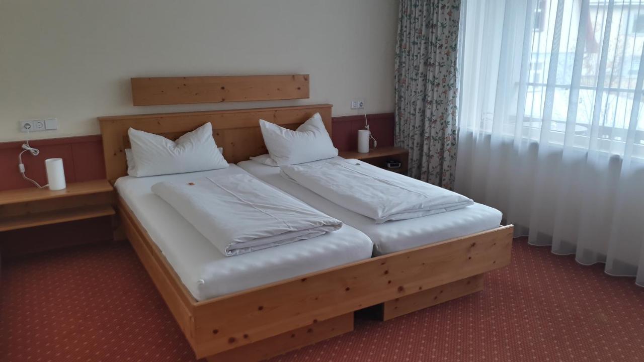 Braustueble Und Hotel Zur Post ويلر-سيمربيرغ المظهر الخارجي الصورة